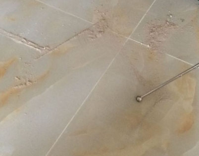 安仁瓷砖空鼓维修公司分享粘合剂选择不当在瓷砖铺贴过程中可能导致以下问题
